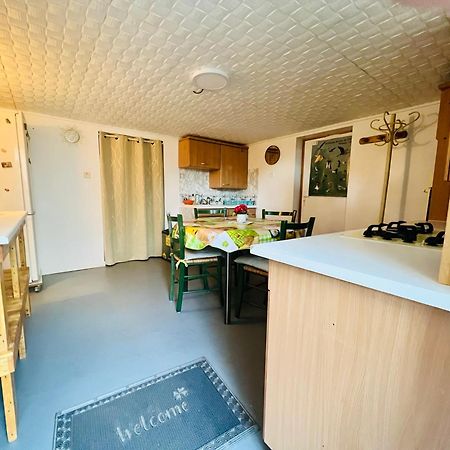Chambre En Rez De Jardin Gland Esterno foto
