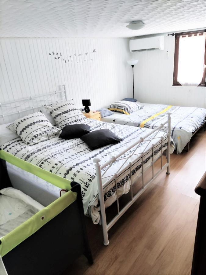 Chambre En Rez De Jardin Gland Esterno foto
