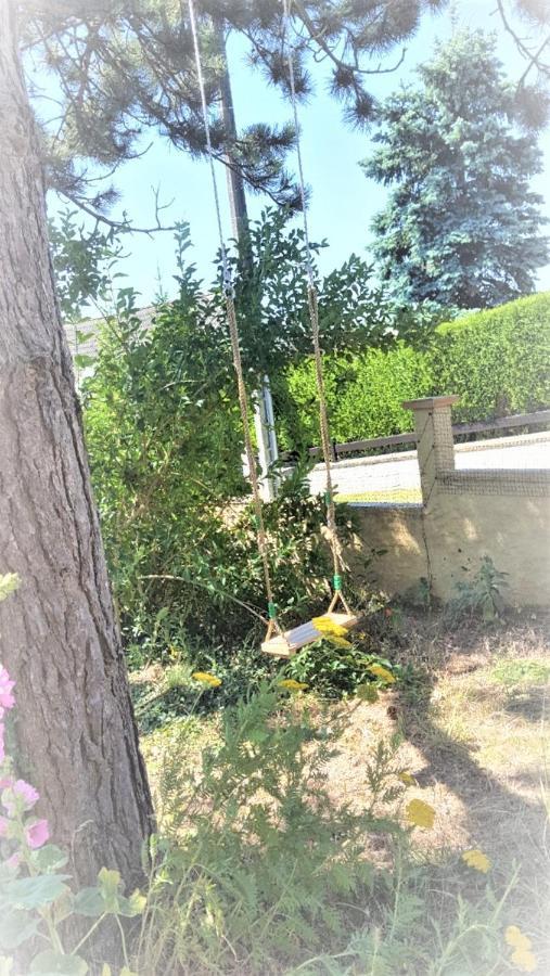Chambre En Rez De Jardin Gland Esterno foto